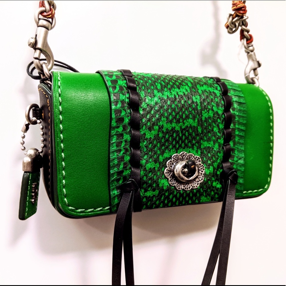🔴SOLD🔴 COACH Dinky Whipstitch Snakeskin 🐍 (F86819) GREEN